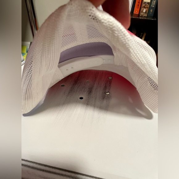 Columbia Unisex Pink And White SnapBack Trucker Hat. Mesh Back. One Size. NWT - Picture 3 of 6